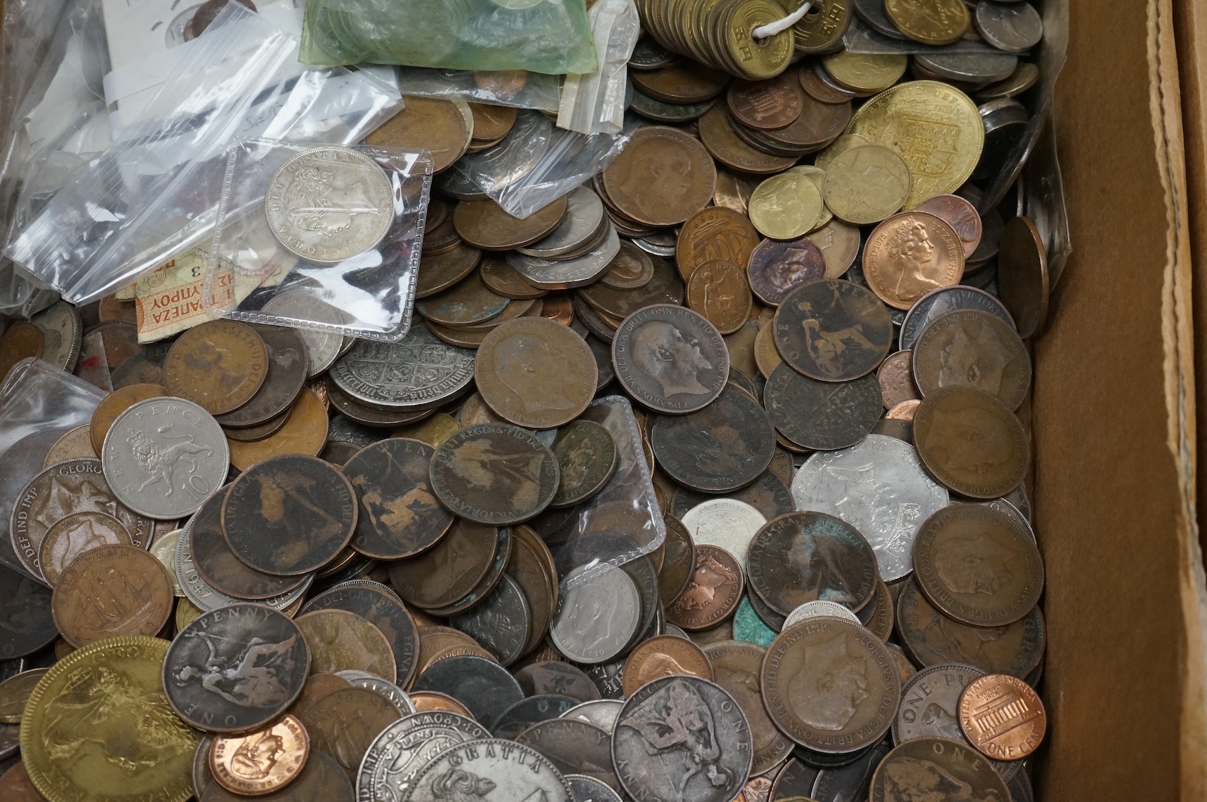 A large collection of mixed world coins, and replica coins